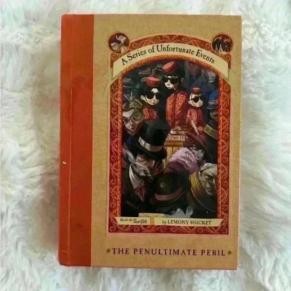 4 Book Bundle Novels including The Series  of Unfortunate Events and Mockingbird - Picture 5 of 14